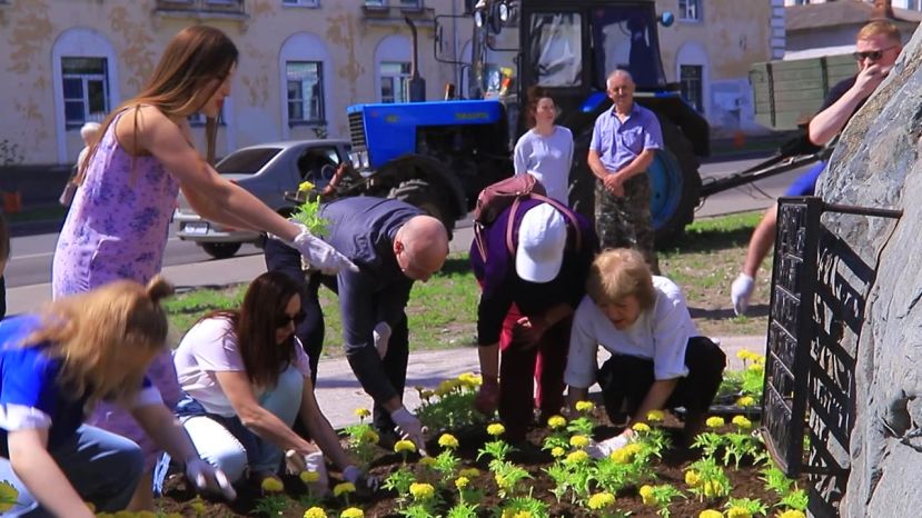 В Костроме вновь расцвела Клумба дружбы