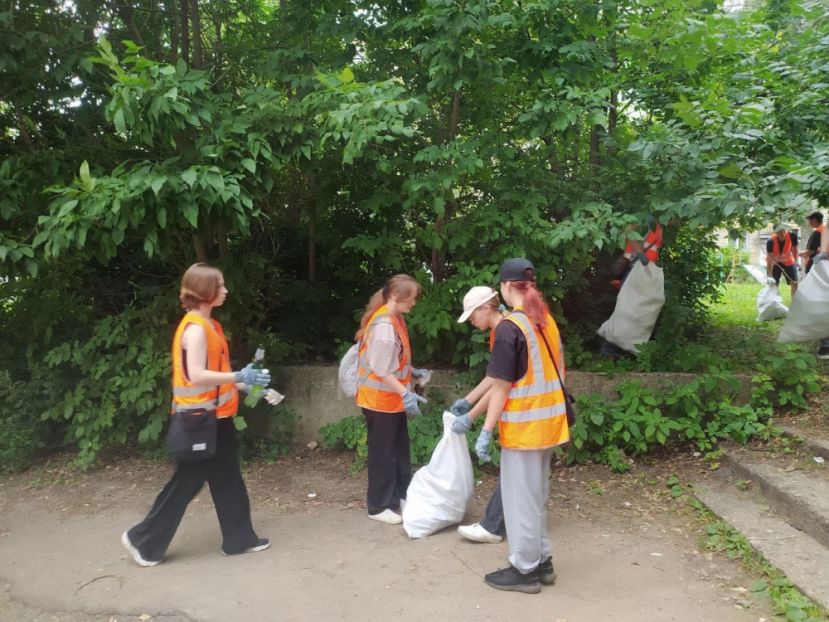 Более 3,5 тысяч подростков за лето работали в трудотрядах